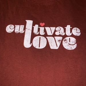 Universal Thread Women’s T-shirt